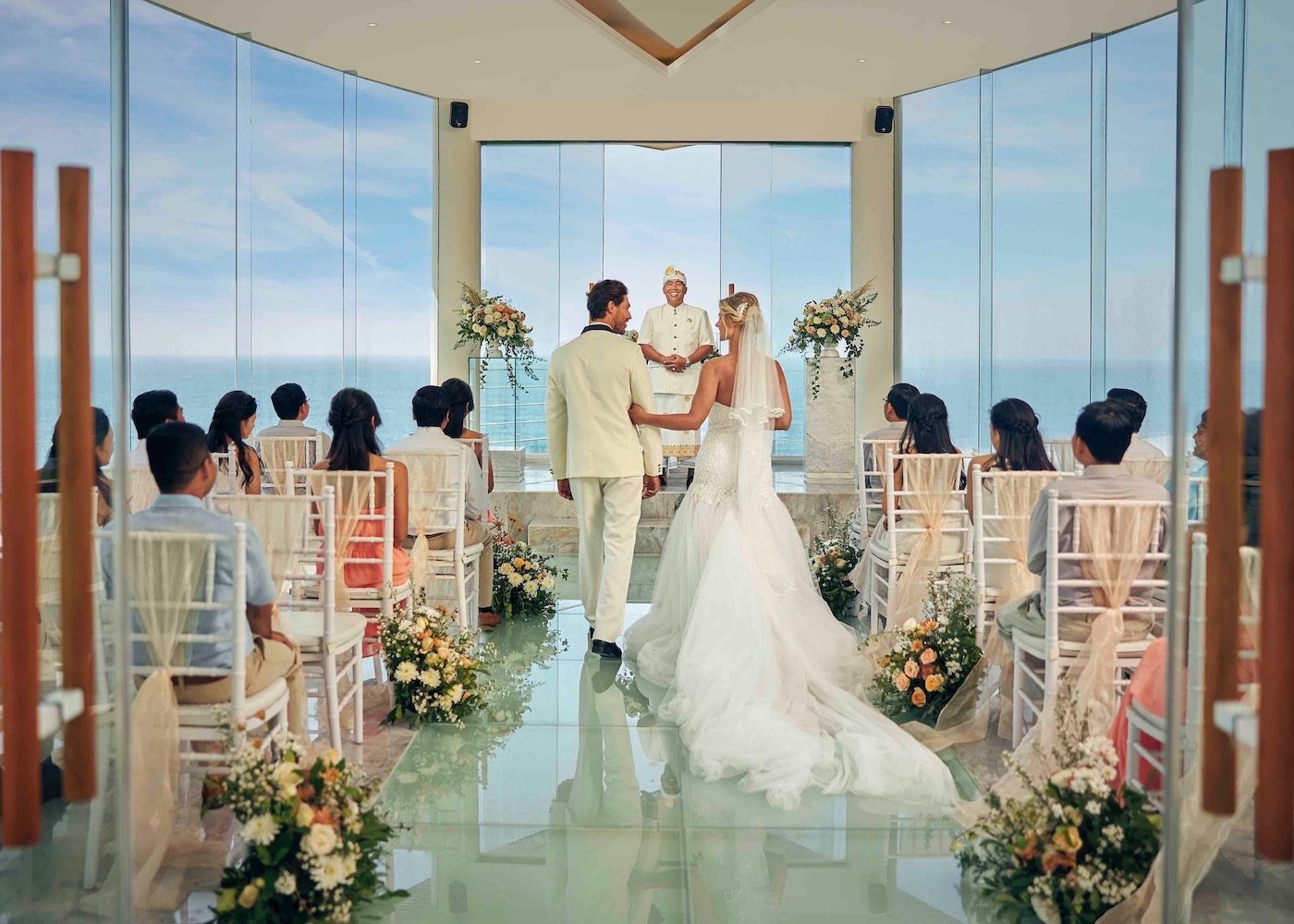 A garden wedding venue at Hilton Bali Resort on the clifftop in Nusa Dua