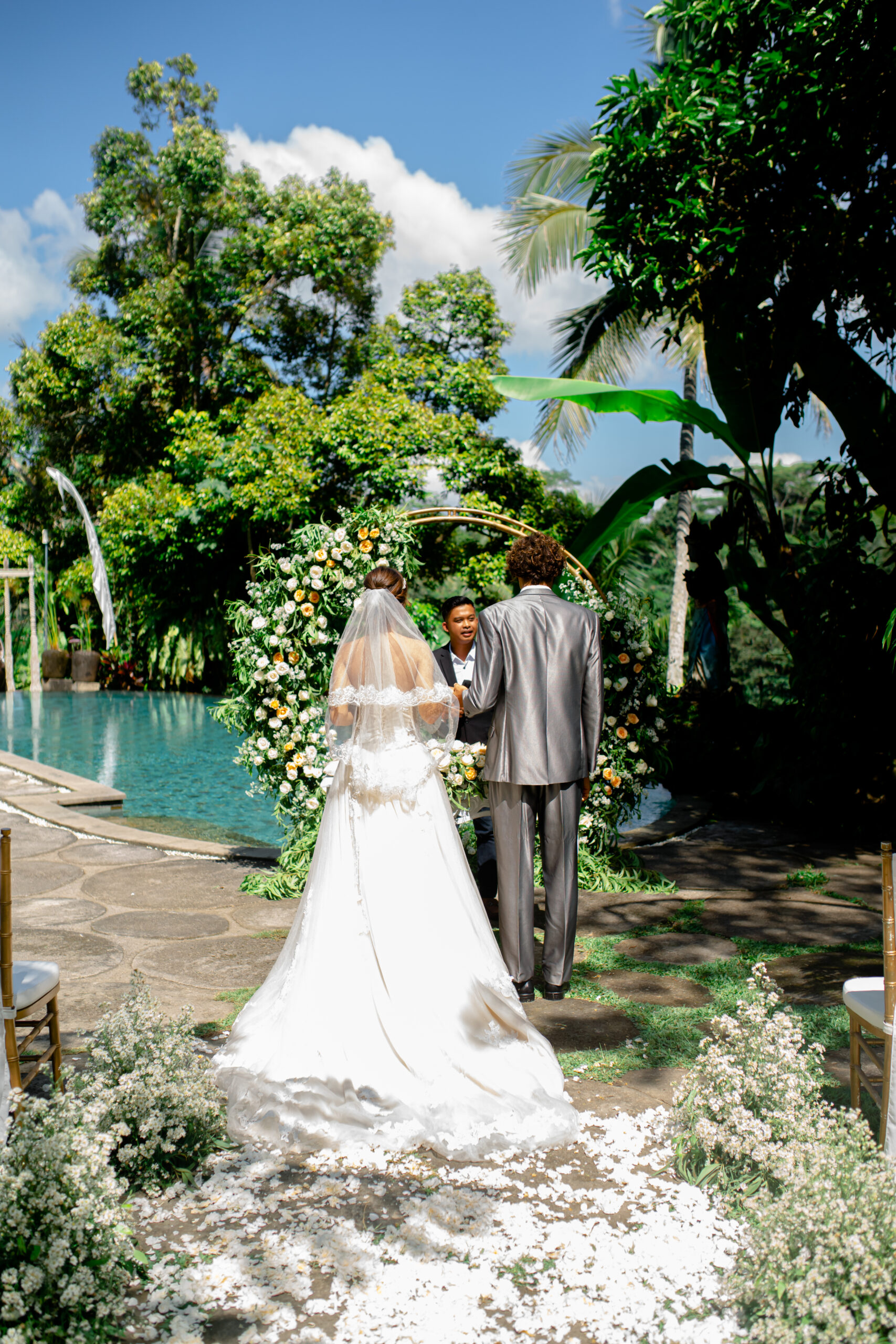 A wedding couple at Puri Gangga Resort Ubud in Sebatu, Tegallalang, among the rice fields and temples near Ubud