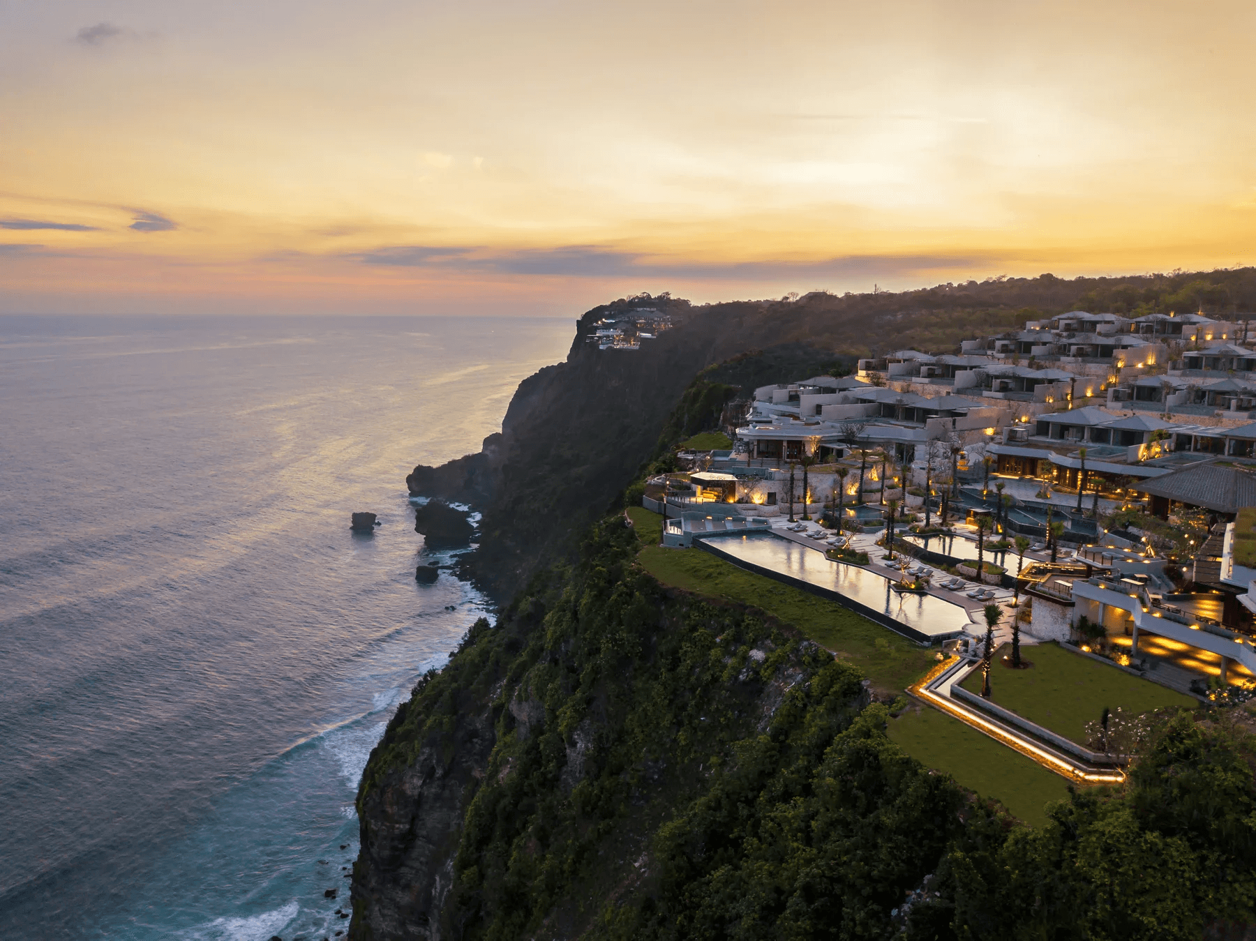 Clifftop ceremony setting above the Indian Ocean at Six Senses Uluwatu, Pecatu, Bali