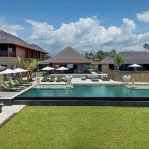Villa Bayu Gita Beachfront Pool