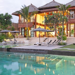 Villa Melissa Pantai Lima Estate